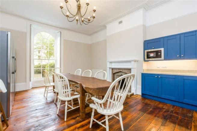 Property photo 3 of 4 Regents Park Kd.Jpeg