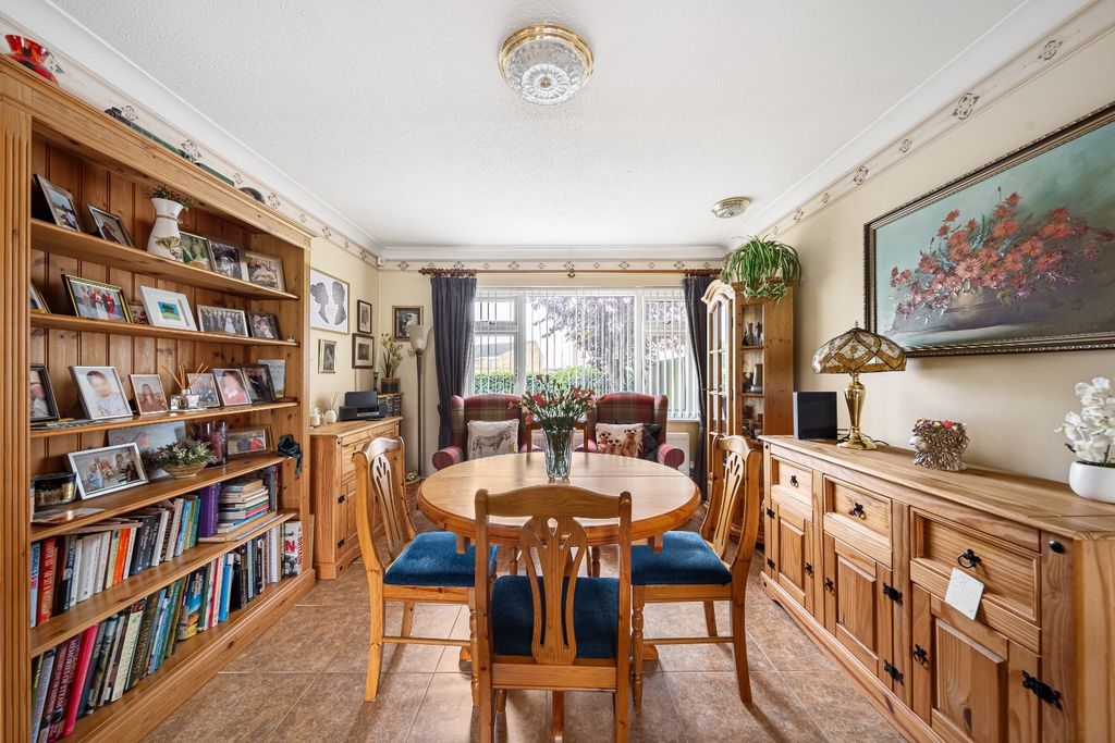Property photo 3 of 19 3445313
