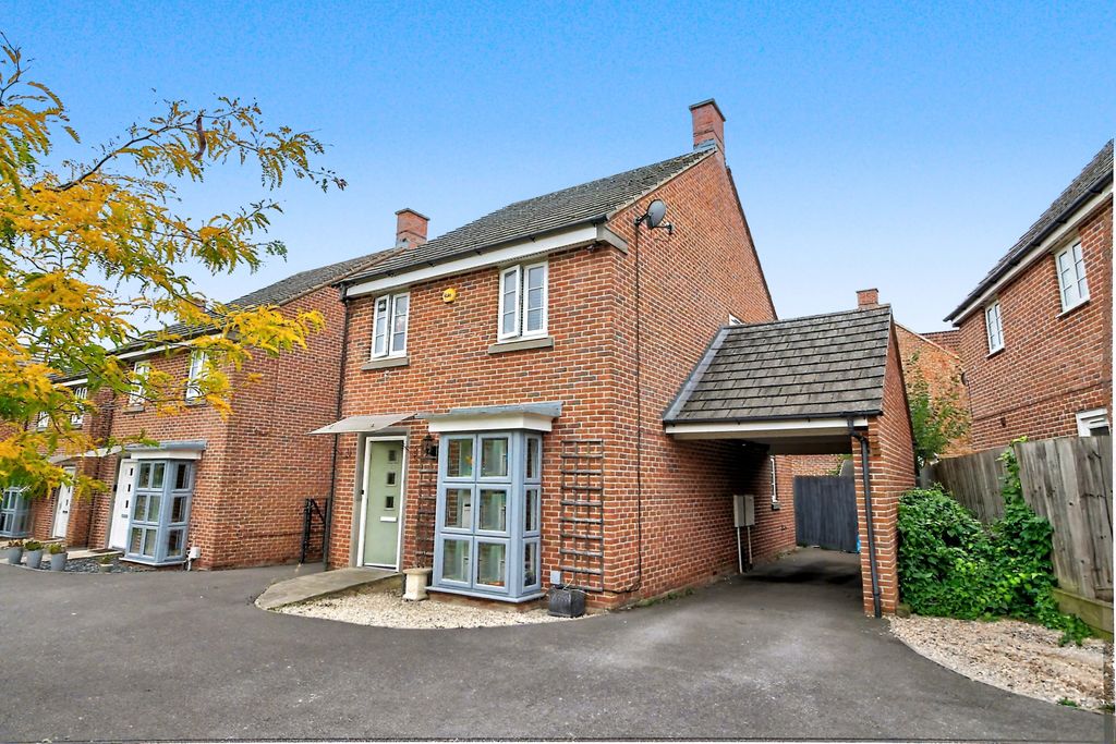 Property photo 1 of 20 Front