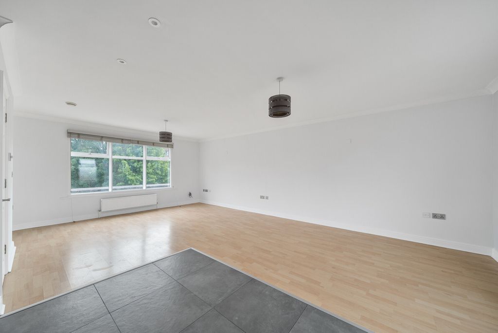 Property photo 2 of 14 Kitchen/Living Room