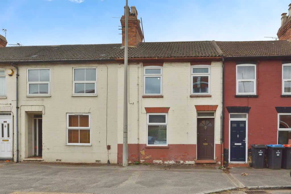 Property photo 1 of 17