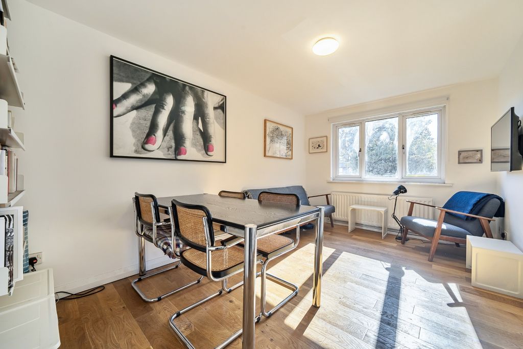 Property photo 1 of 11 5256720