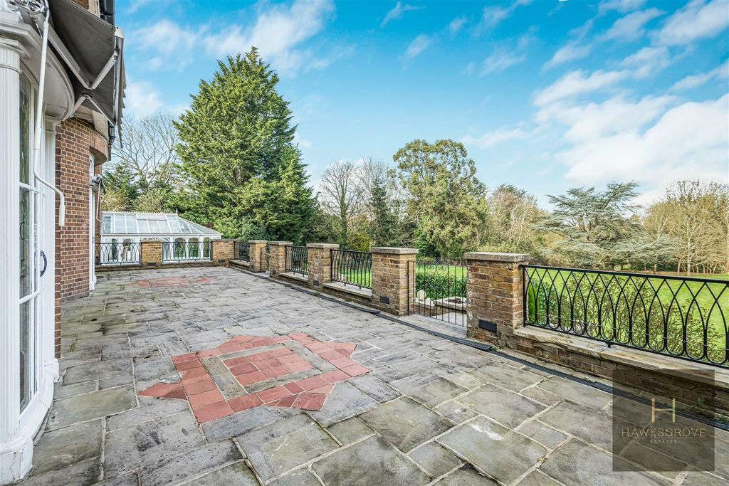 Additional image 7 of 9 bed detached house to rentHadley Green Road, Barnet EN5
