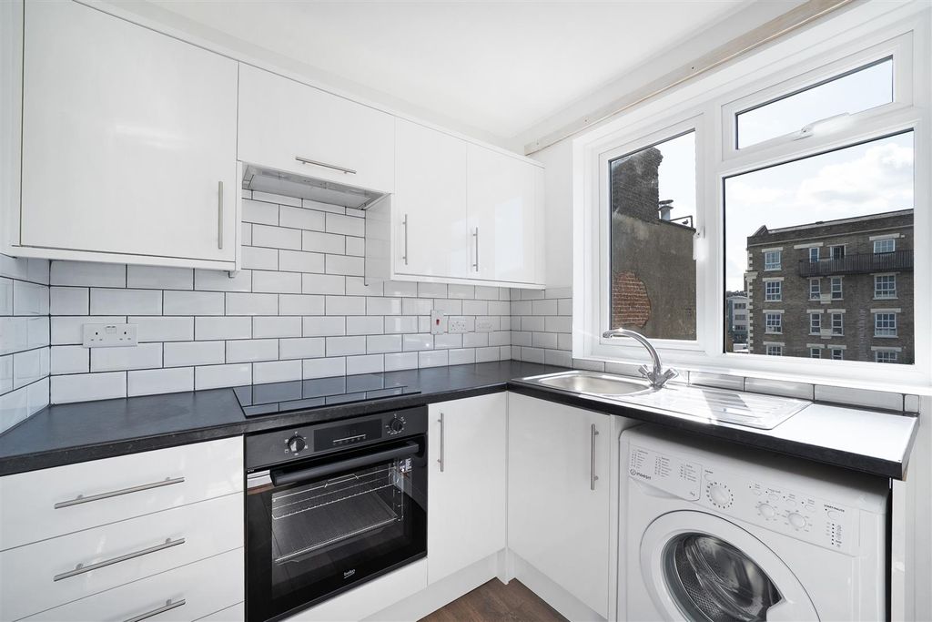 Property photo 1 of 12 Kitchen