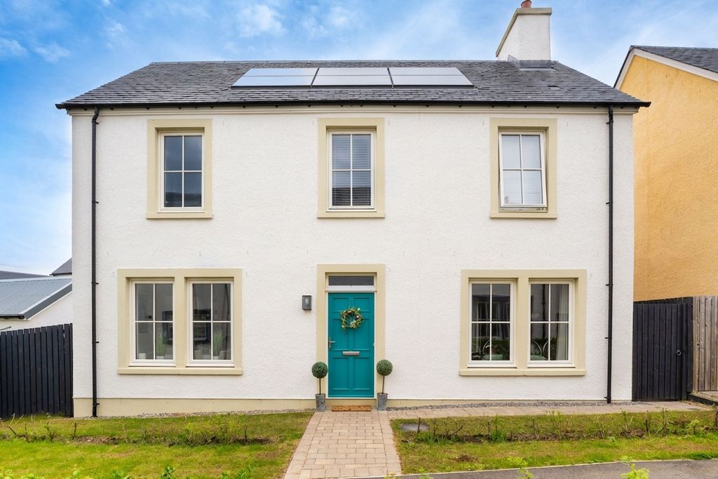 Property photo 1 of 34