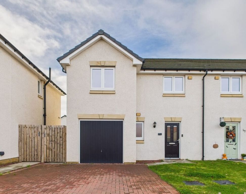 Property photo 1 of 28