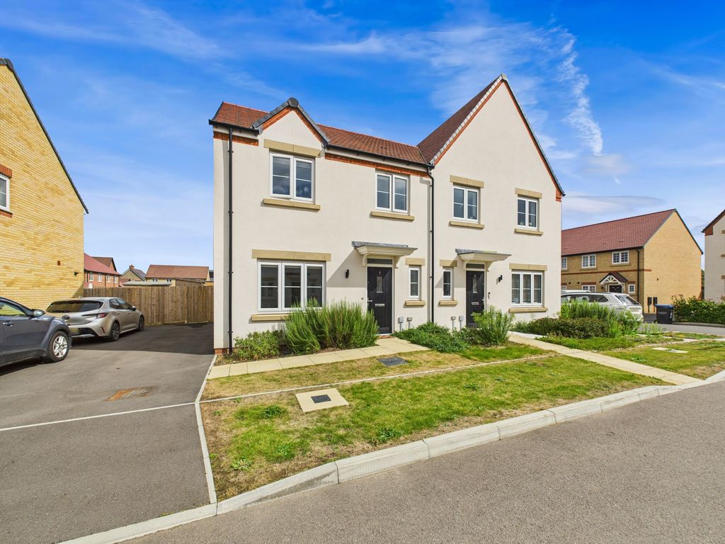 Property photo 1 of 14 External