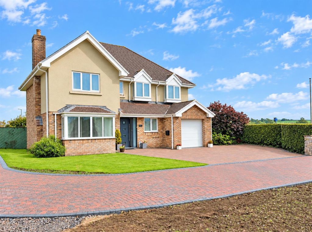 Property photo 1 of 24 569d732B-Ef43-496E-B4F0-A57c2c81B0F0.Png