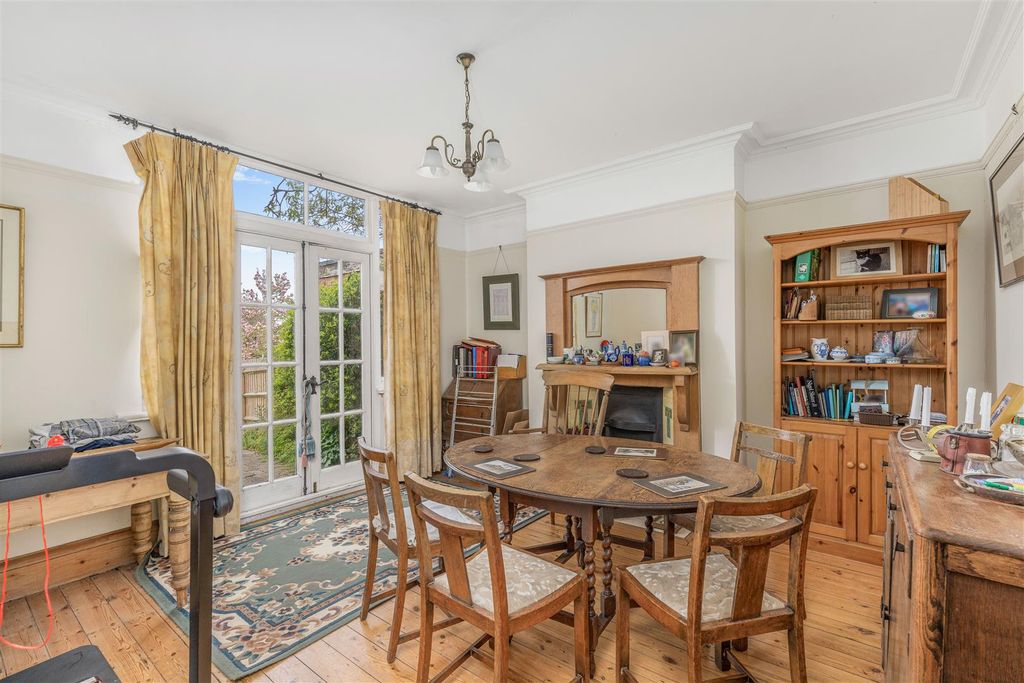 Property photo 2 of 15 42 Bloxham Road, Banbury-7.Jpg