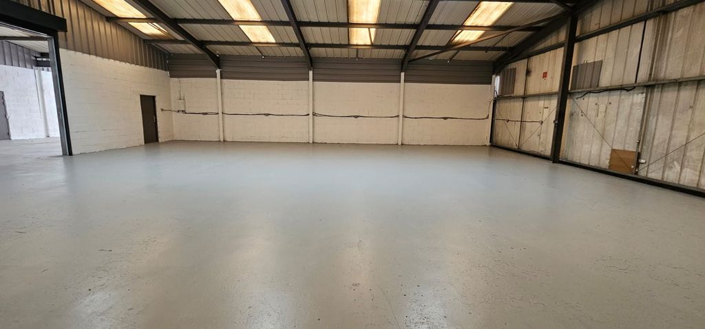 Property photo 2 of 3