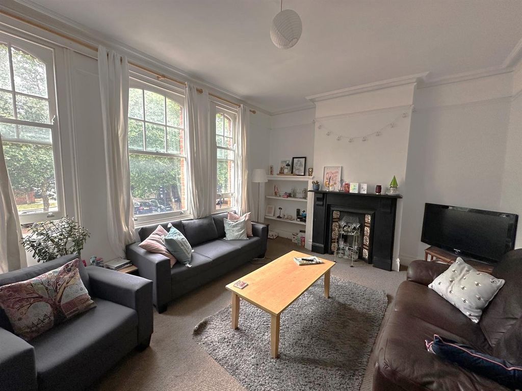 Property photo 1 of 10 Reception, Battersea Park Road, Eden Harper Sw11