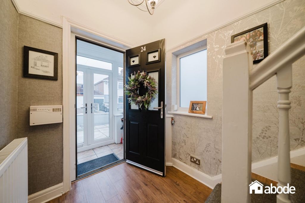 Property photo 2 of 29 Dsc09111-Hdr.Jpg