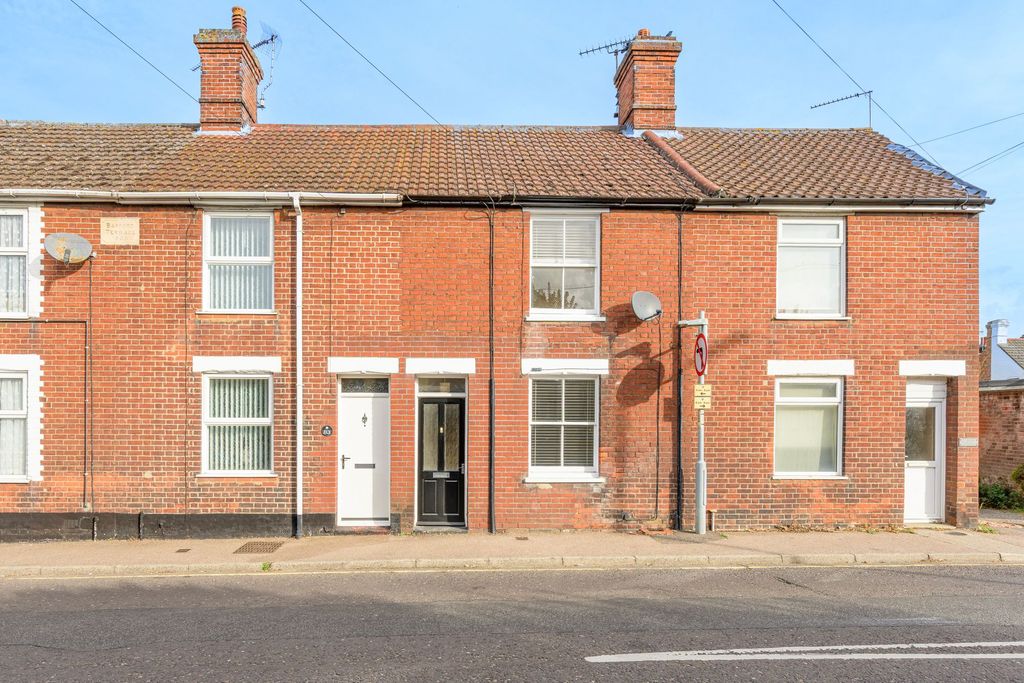 Property photo 1 of 12
