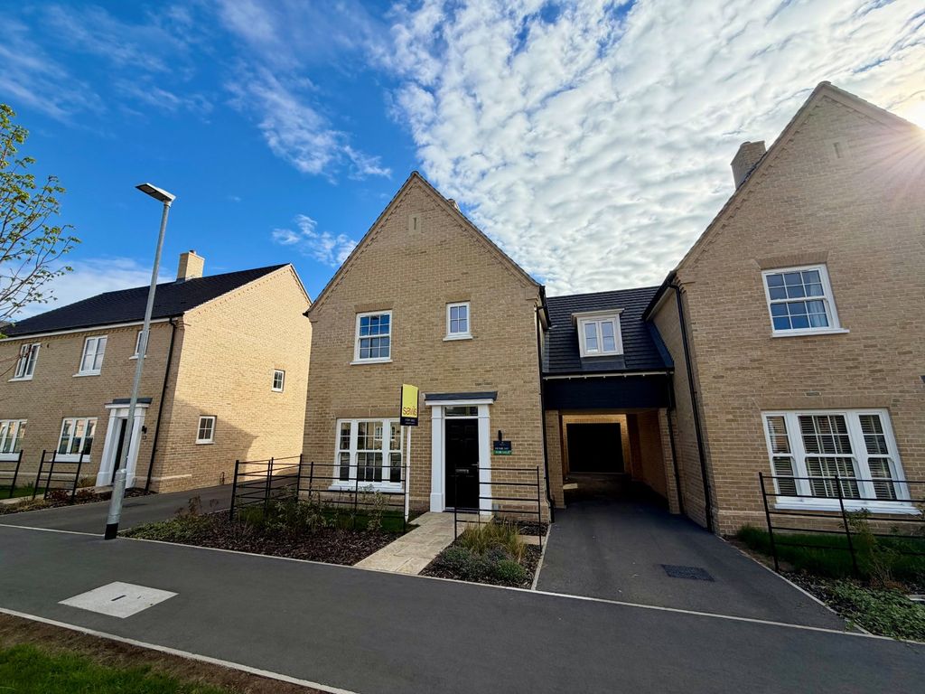 Property photo 1 of 11 24 Wassingley Way