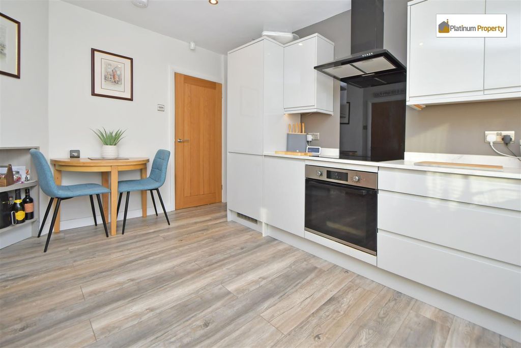 Property photo 2 of 21 Rah_2363.Jpg