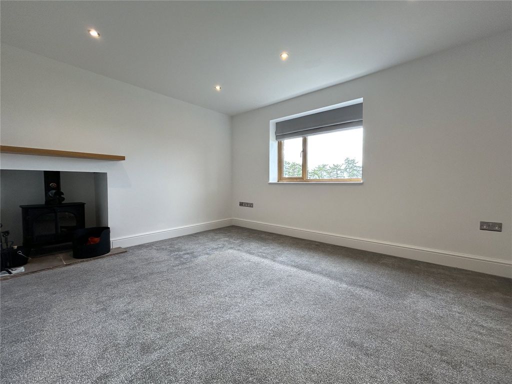Property photo 3 of 24 Picture No. 03