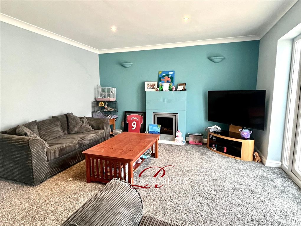 Property photo 3 of 15 31.Jpg
