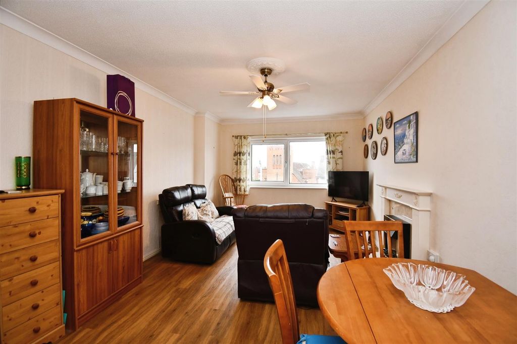 Property photo 2 of 10 3398Aedb-U 20 285 29.Jpg