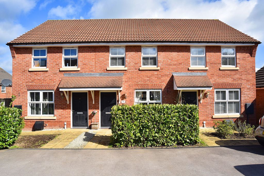 Property photo 1 of 12