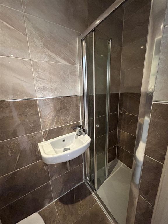 Property photo 3 of 7 Shower.Jpg