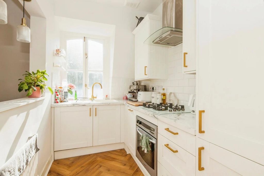 Property photo 2 of 8 Kitchen.Png