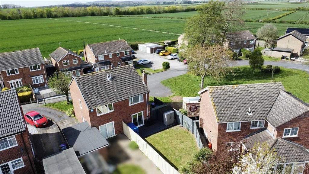 Property photo 2 of 21