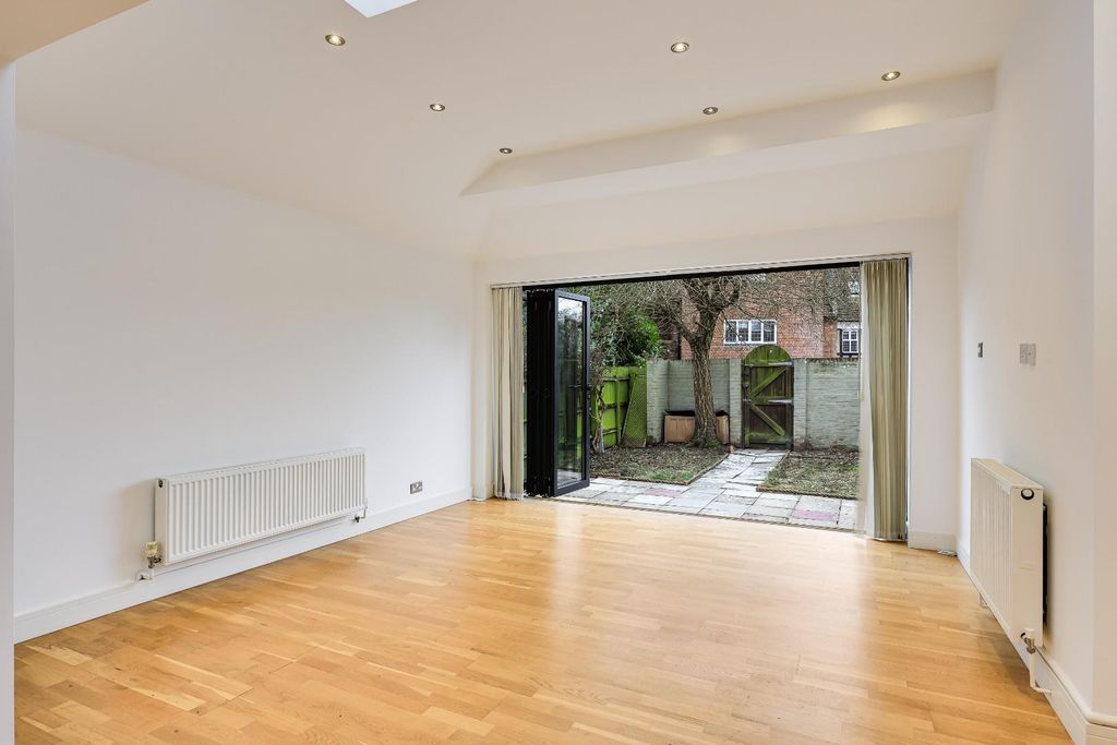 Property photo 3 of 26 Img_2173.Jpg