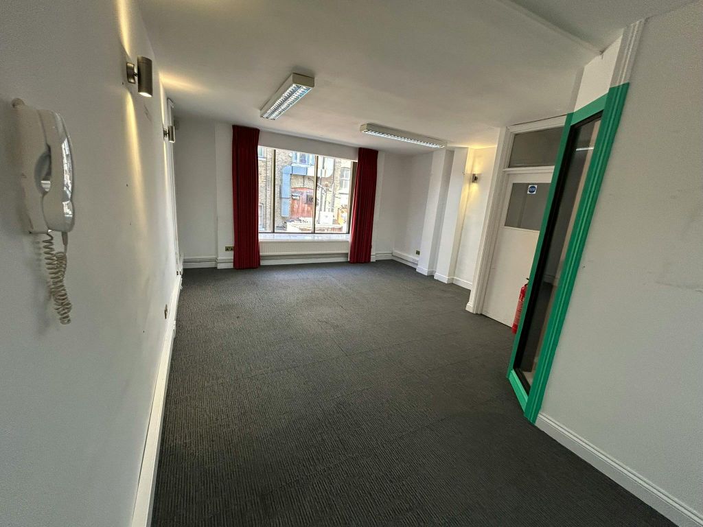 Property photo 3 of 3 Putney 2.Jpeg
