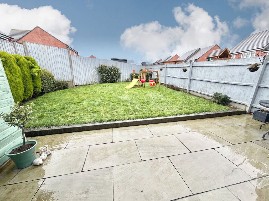 Property photo 3 of 26