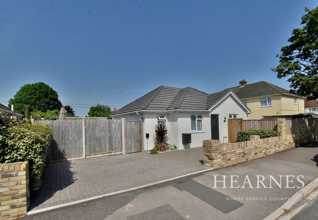 Property photo 1 of 12