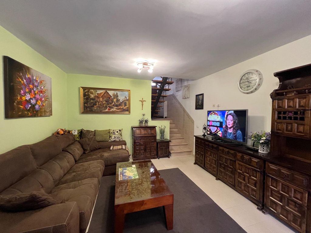 Property photo 3 of 31