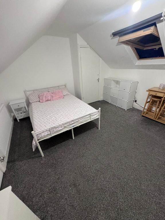 Property photo 2 of 3