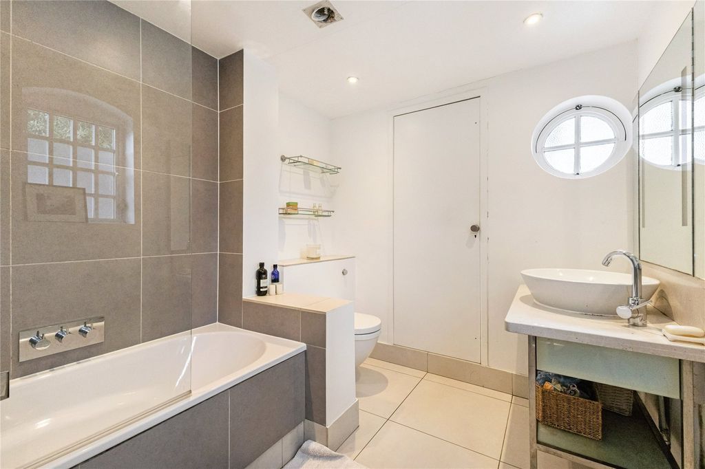 Property photo 3 of 12 Picture No. 04