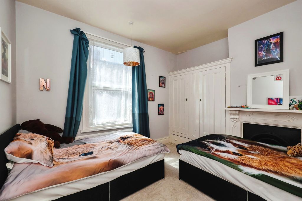 Property photo 3 of 14