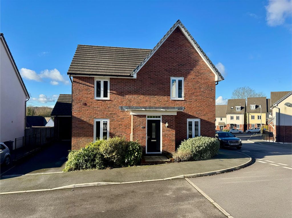 Property photo 1 of 24 Button Lane