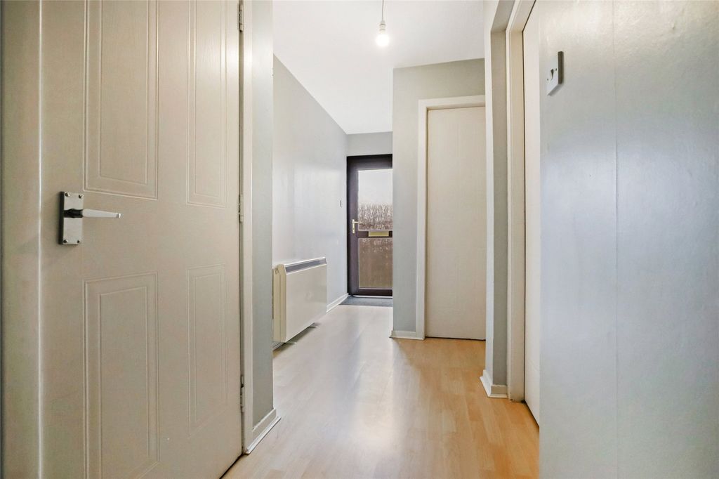 Property photo 3 of 21 Picture No. 03