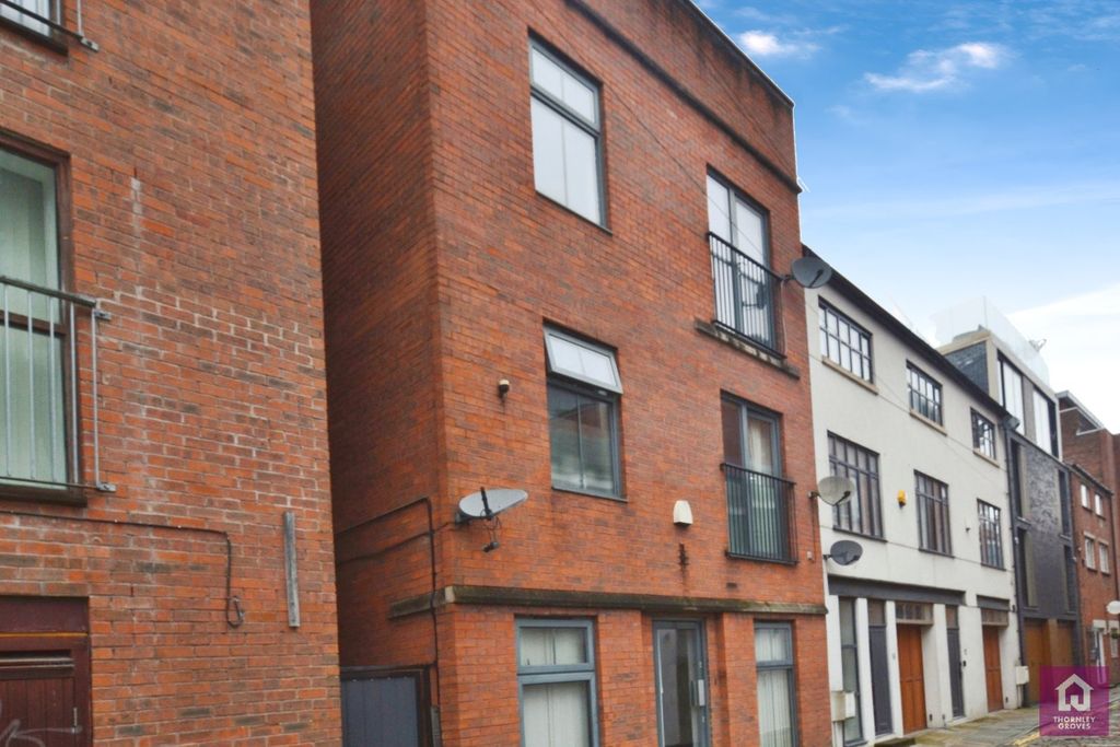 Property photo 1 of 10 Picture No. 12