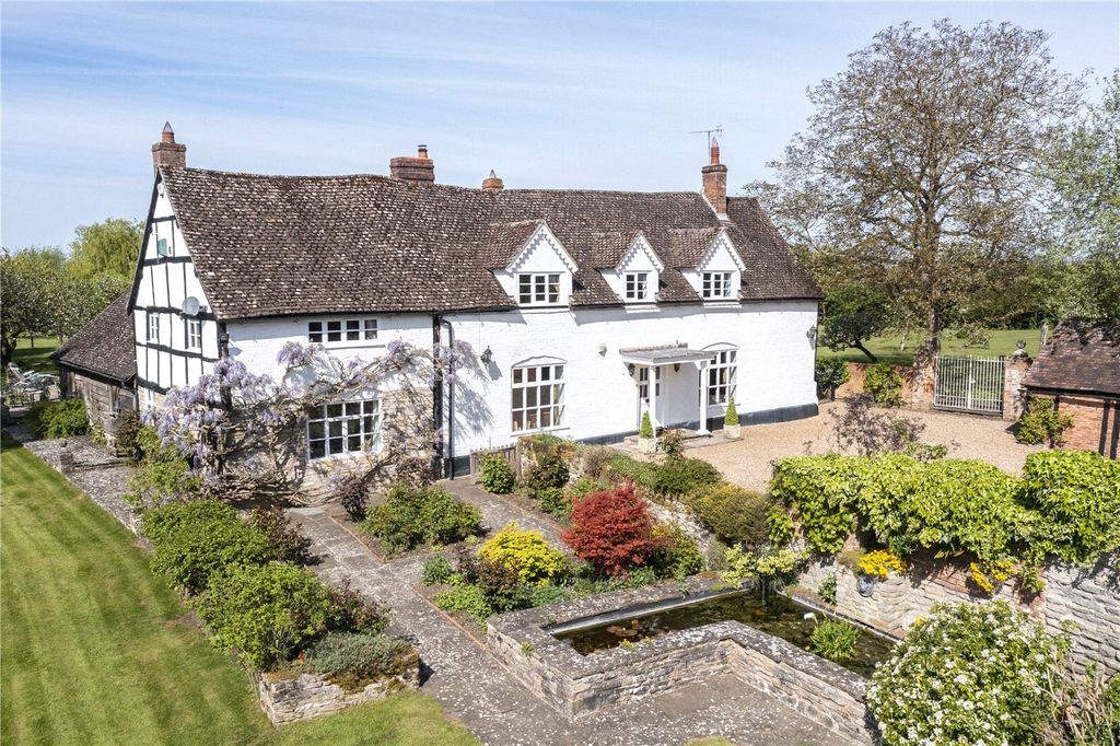 Property photo 1 of 28 Upton House