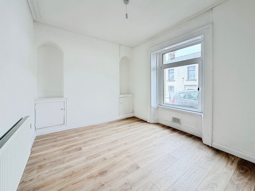 Property photo 3 of 24 4993155
