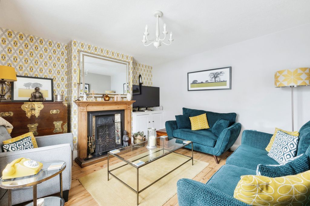 Property photo 2 of 16 Photography