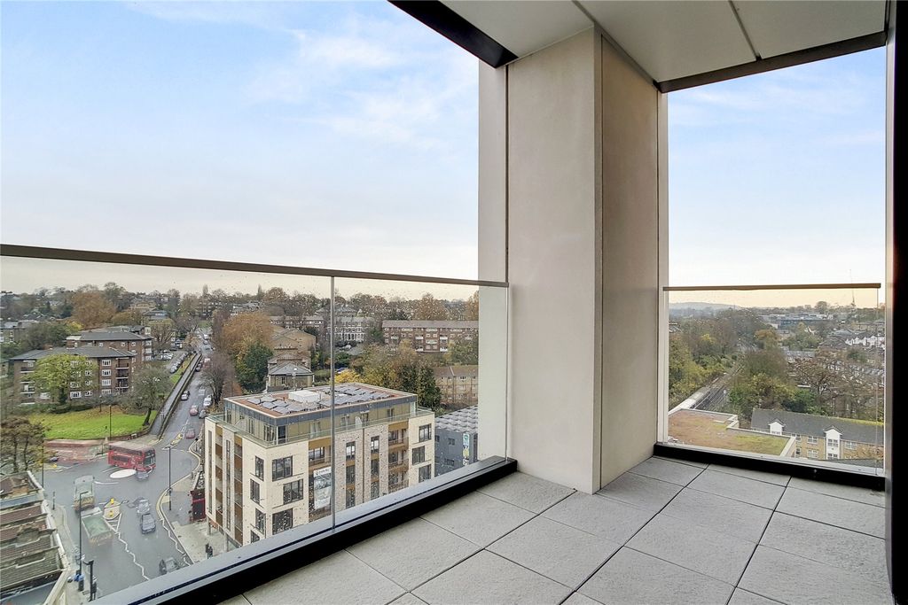 Property photo 2 of 8 Picture No. 22