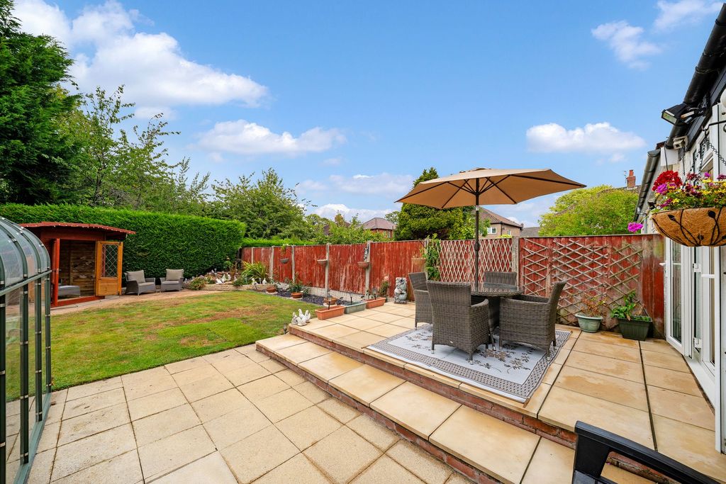 Property photo 2 of 30