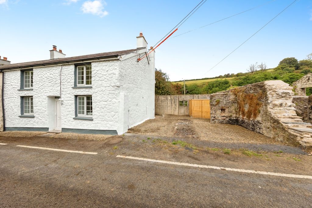 Property photo 1 of 17 Photo