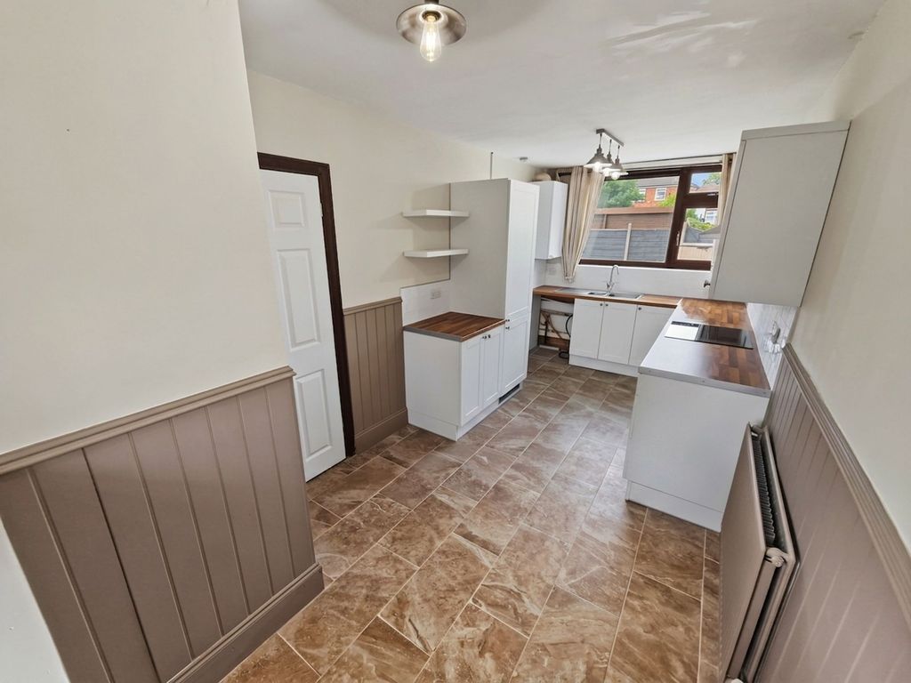 Property photo 3 of 24