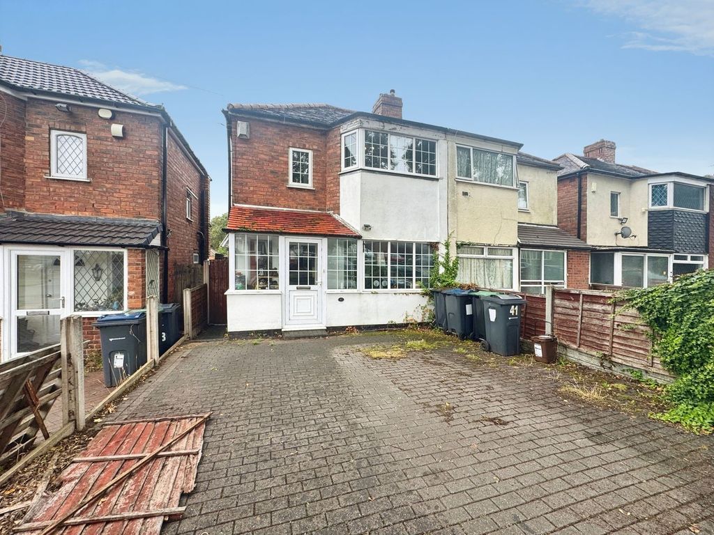 Property photo 1 of 14 Front