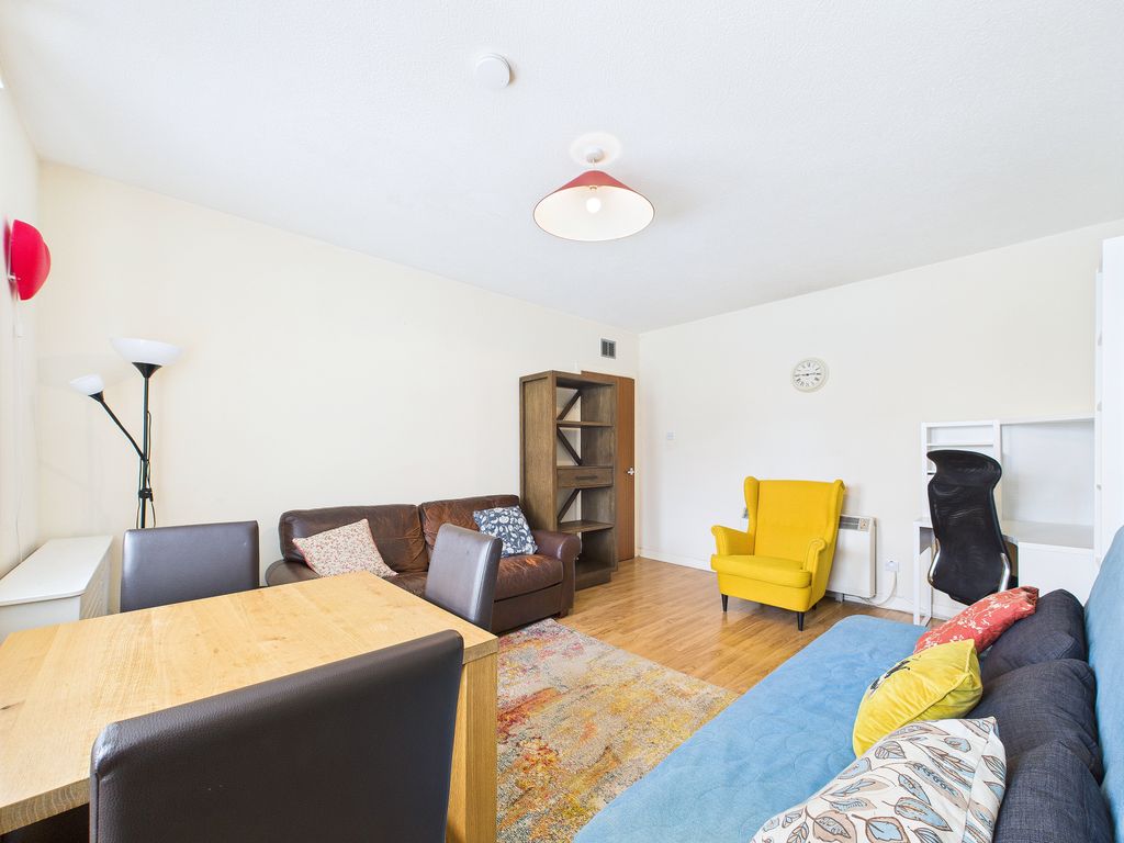 Property photo 3 of 9