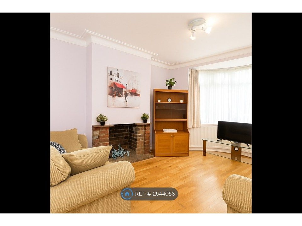 Property photo 1 of 2