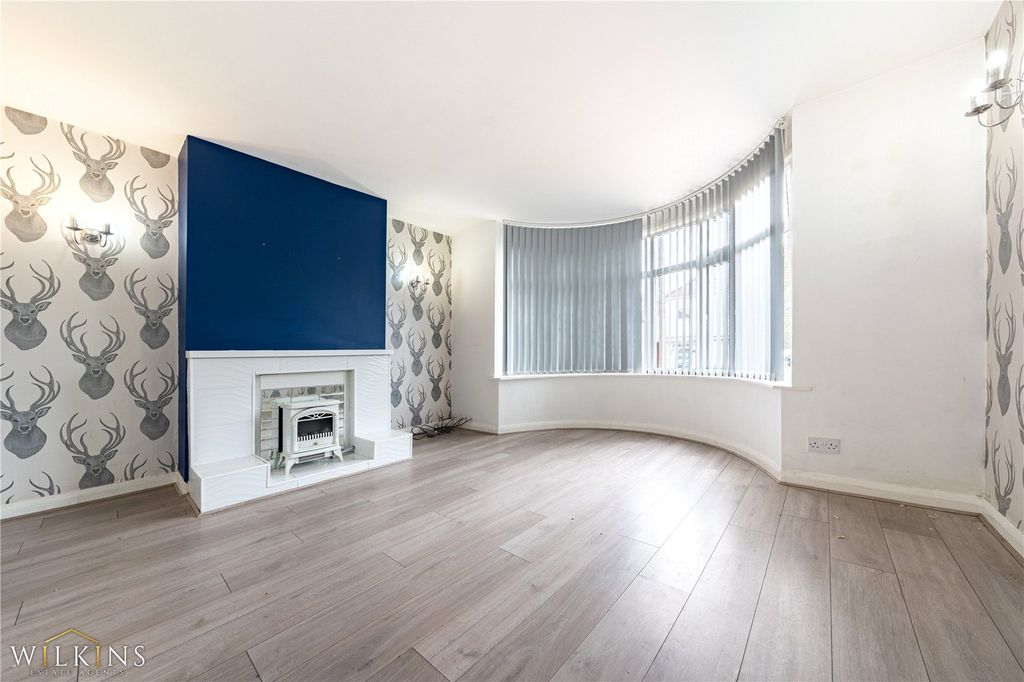 Property photo 2 of 24 Picture No. 13