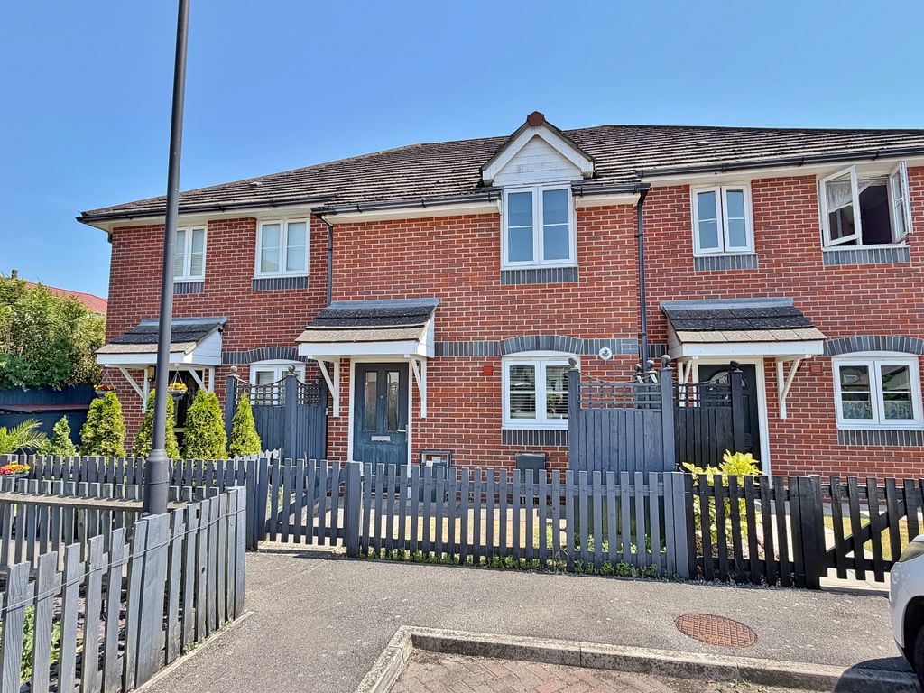 Property photo 1 of 18