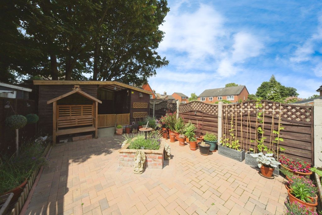 Property photo 3 of 11